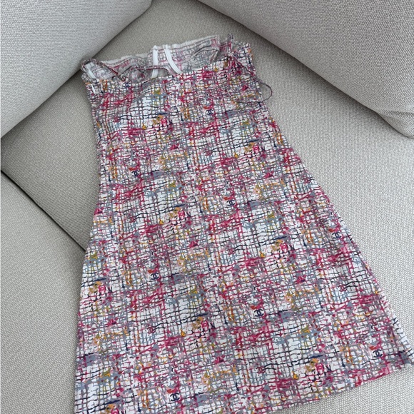 chanel mini dress - Picture 6 of 6